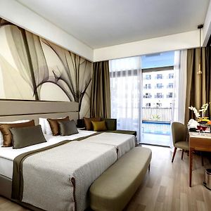 Double or Twin Room Balcony